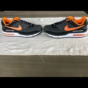 Nike AirMax LTD LIKE NEW- Size 12